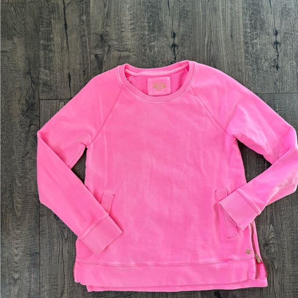 Lilly Pulitzer Beach Comber Pullover- Coral Sands - Picture 2 of 5